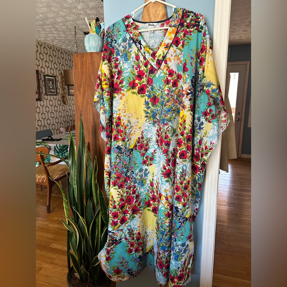 Floral V-Neck Winlar Caftan Dress